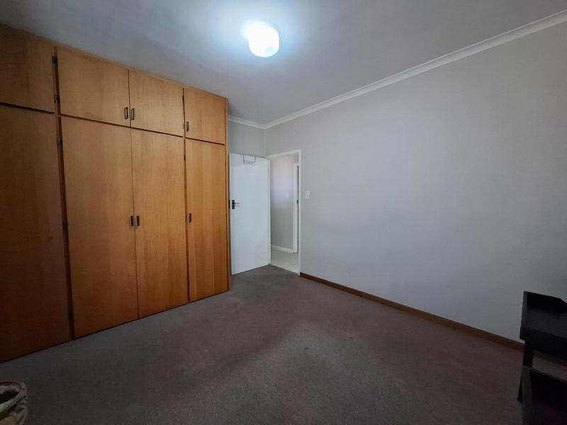 1 Bedroom Property for Sale in Heldervue Western Cape